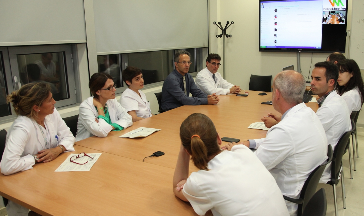 Sesión clínica del equipo multidisciplinar del Centre de Esclerosis Múltiple de Cataluña (CEMCAT)